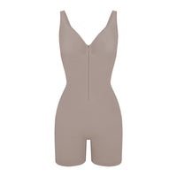 Khaki not open